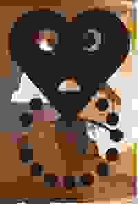 stratname: strat057-coulures-hellmo-sachet-coeur 